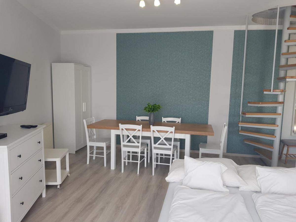 Zoli Apartmanok-Adri Koelcsey 32 Hajduszoboszlo Luaran gambar